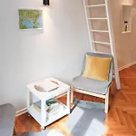 Apartmán Loft Bed With Free Parking, 2 Bikes! Self Check In, Wi-fi, Ac