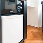 Loft Bed With Free Parking, 2 Bikes! Self Check In, Wi-fi, Ac