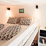 Loft Bed With Free Parking, 2 Bikes! Self Check In, Wi-fi, Ac Pula