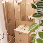 Loft Bed With Free Parking, 2 Bikes! Self Check In, Wi-fi, Ac * Pula