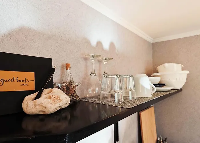Loft Bed With Free Parking, 2 Bikes! Self Check In, Wi-fi, Ac * Пула
