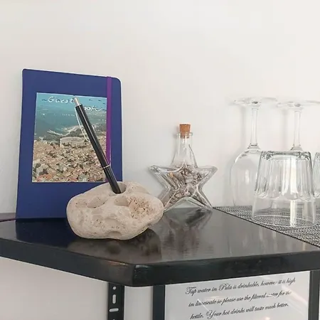 Apartment Loft Bed With Free Parking, 2 Bikes! Self Check In, Wi-fi, Ac Pula