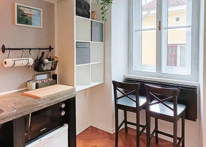 Lejlighed Loft Bed With Free Parking, 2 Bikes! Self Check In, Wi-fi, Ac *