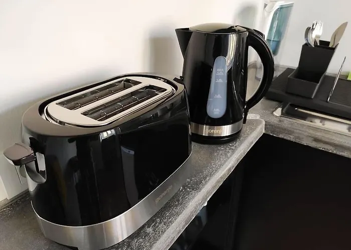 Lejlighed Loft Bed With Free Parking, 2 Bikes! Self Check In, Wi-fi, Ac *