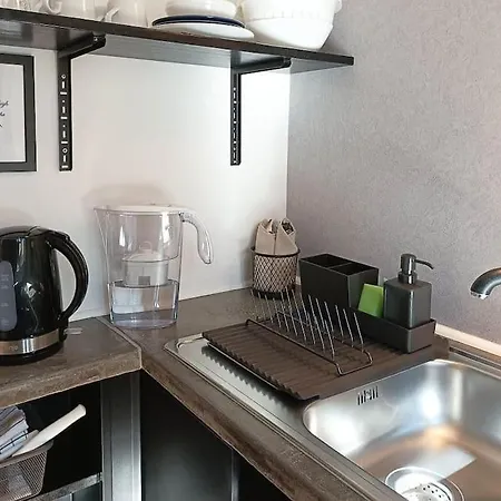 Апартаменты Loft Bed With Free Parking, 2 Bikes! Self Check In, Wi-fi, Ac