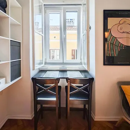 Loft Bed With Free Parking, 2 Bikes! Self Check In, Wi-fi, Ac Апартаменты